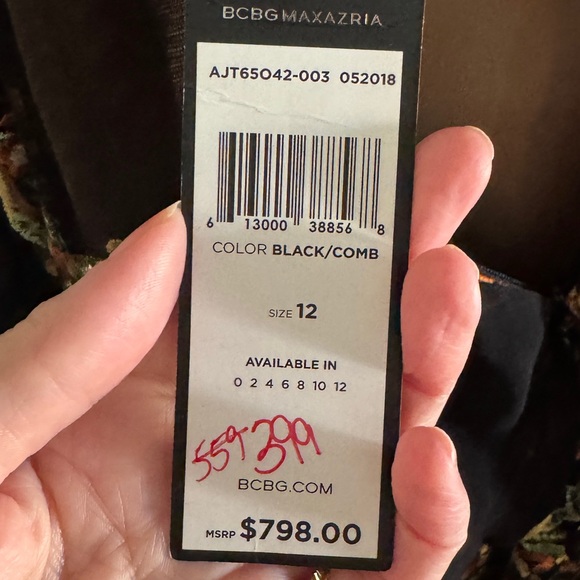 ✨STUNNING✨Tiered ruffled embroidered BCBG MAX AZARIA GOWN DRESS - Picture 12 of 13